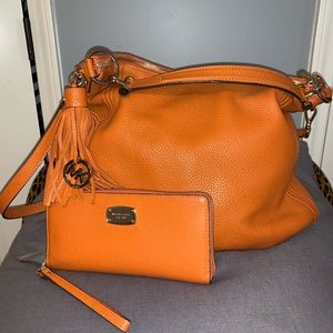 COPY - Michael Kors Handbag and Matching Wallet 🍊